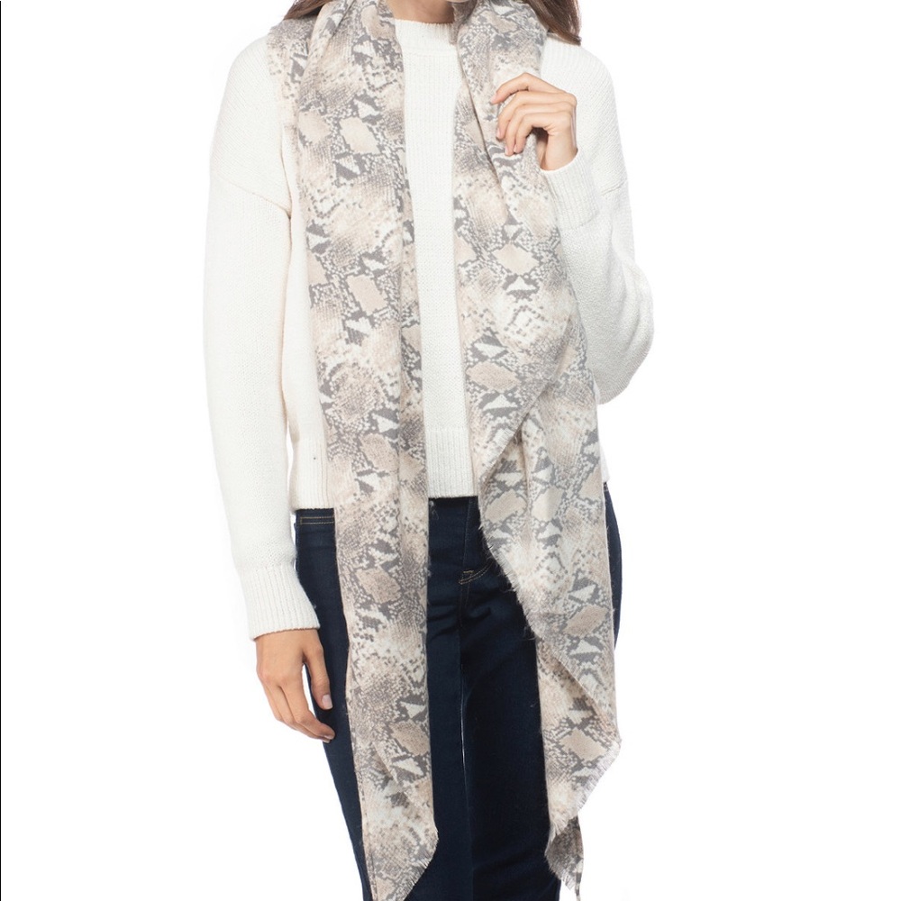 Snake Embossed Soft Triangle Scarf - Picture 2 of 2